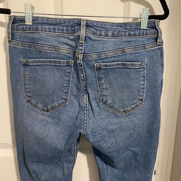 Old Navy Distressed Rockstar Super Skinny Jeans - Size 6 - Picture 7 of 8